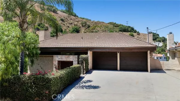 3482 Coldwater Canyon Avenue, Studio City, CA 91604