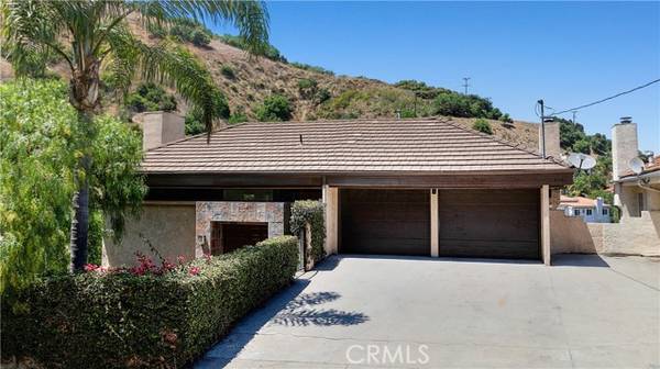 3482 Coldwater Canyon Avenue, Studio City, CA 91604