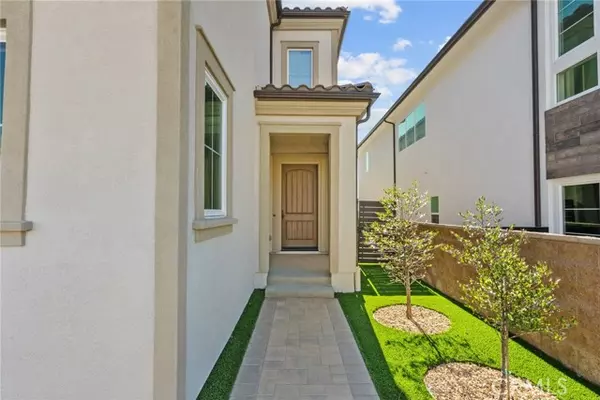 20724 W Deer Grass Court, Porter Ranch, CA 91326