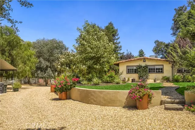 5810 Colodny Drive, Agoura Hills, CA 91301