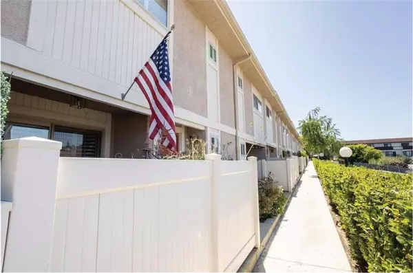 10159 De Soto Avenue #203, Chatsworth, CA 91311