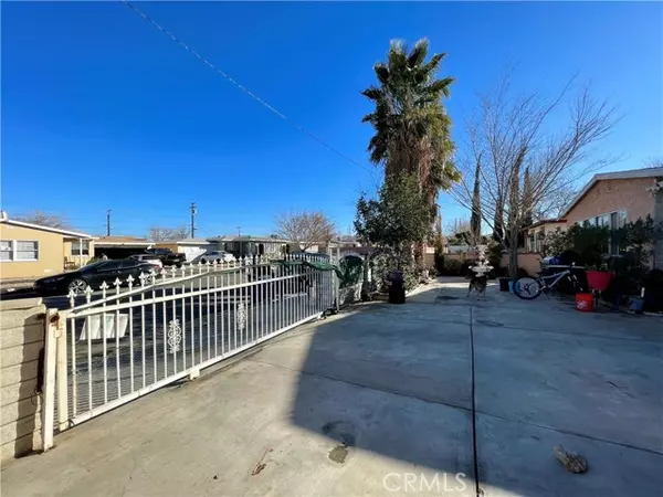 38603 Friendly Avenue, Palmdale, CA 93550