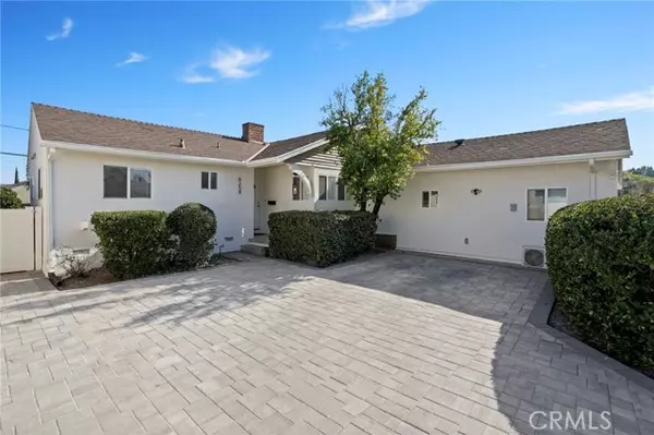 Tarzana, CA 91335,6258 Shirley Avenue