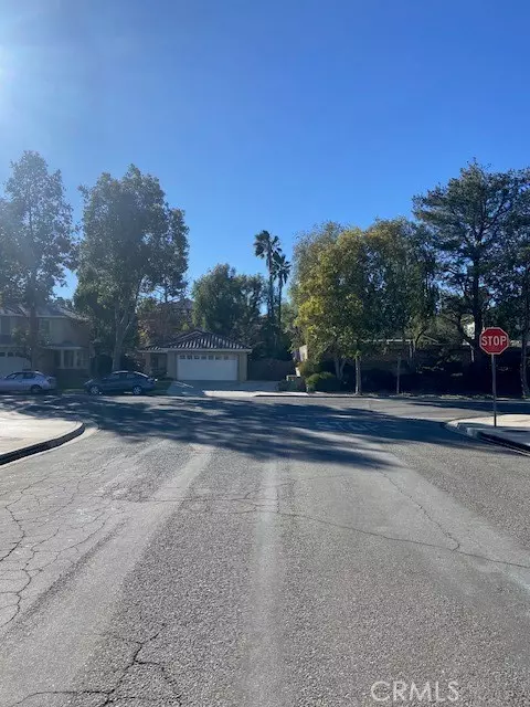 Simi Valley, CA 93065,3007 Lamplighter Street