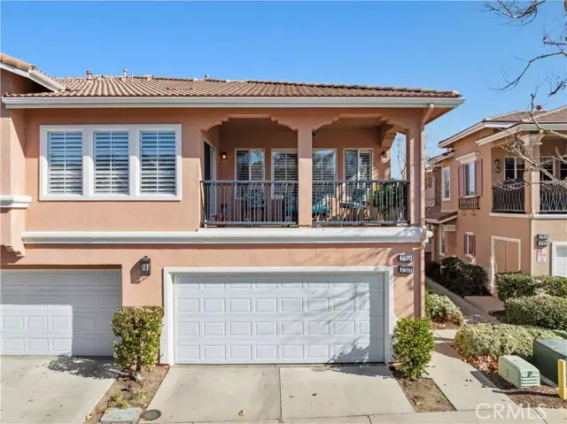 Valencia, CA 91354,27918 Cherry Blossom Place #24