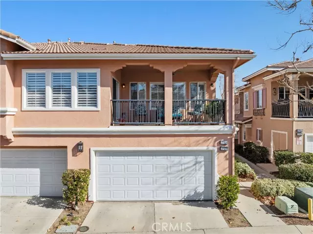 Valencia, CA 91354,27918 Cherry Blossom Place #24