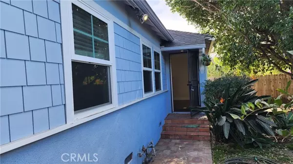 7548 Troost Avenue, North Hollywood, CA 91605