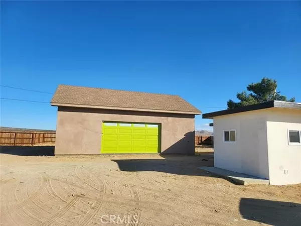 Lancaster, CA 93535,46462 E 140th ST