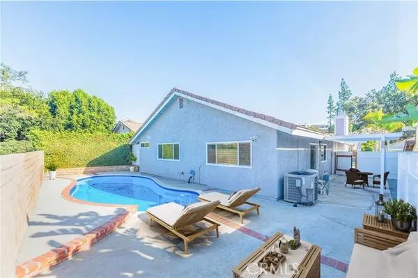 2391 Yew Drive, Newbury Park, CA 91320