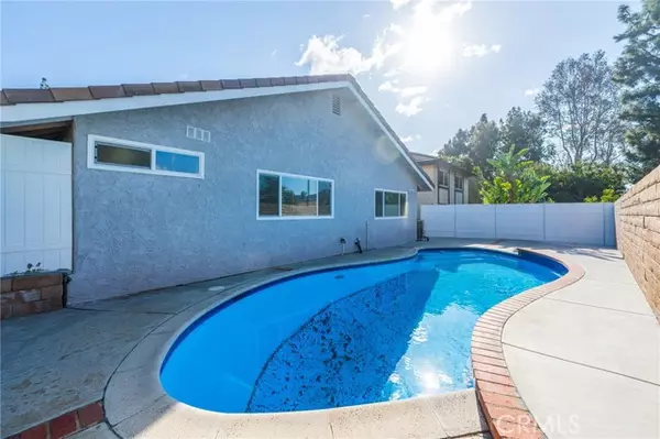 2391 Yew Drive, Newbury Park, CA 91320