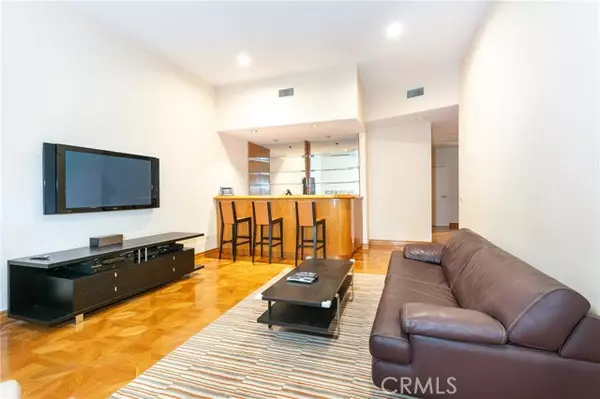 Studio City, CA 91604,3965 Alta Mesa