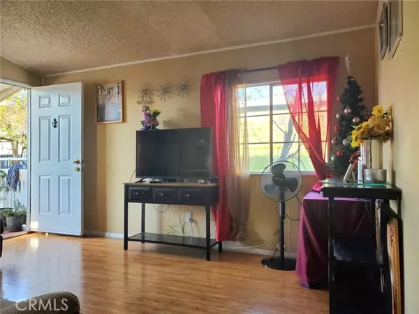 Sylmar, CA 91342,12401 Filmore #614