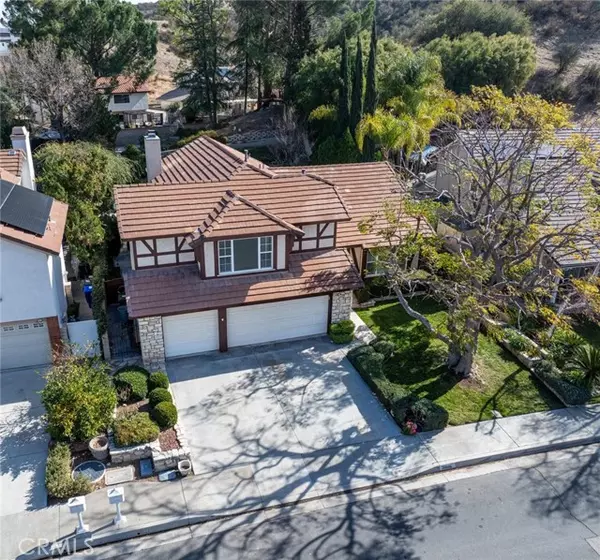 28006 Charles Drive, Saugus, CA 91350