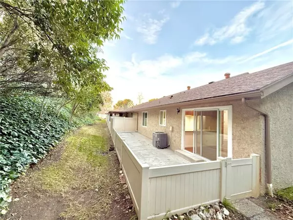 26146 Rainbow Glen Drive, Newhall, CA 91321