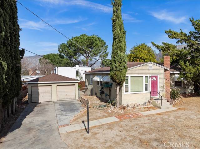Tujunga, CA 91042,7755 Day Street