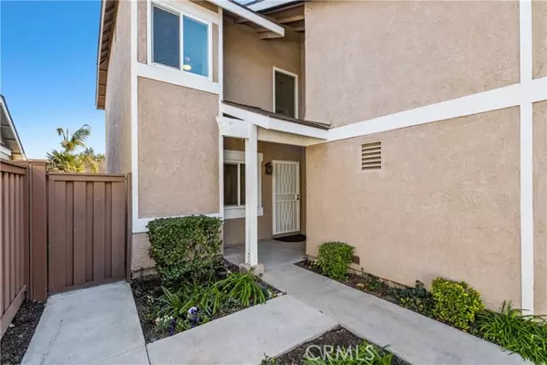 Canyon Country, CA 91387,16620 Shinedale Drive