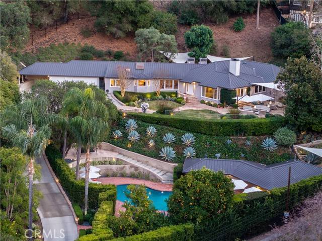 3818 Hollyline Avenue, Sherman Oaks, CA 91423