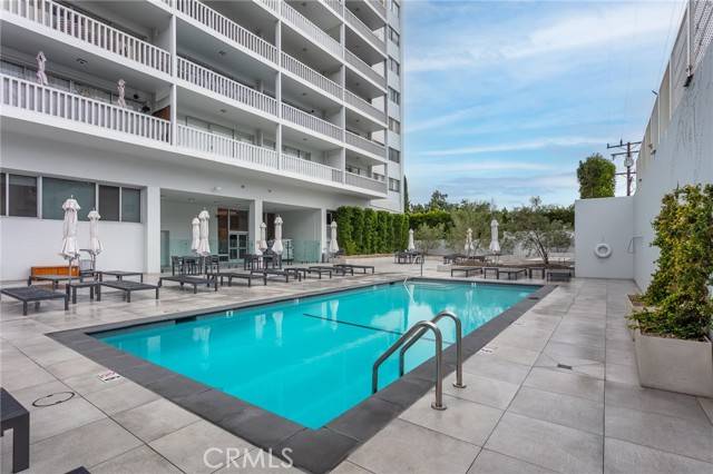 999 N Doheny Drive #402, West Hollywood, CA 90069