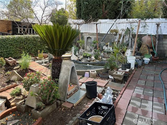 6935 Wystone Avenue, Reseda, CA 91335