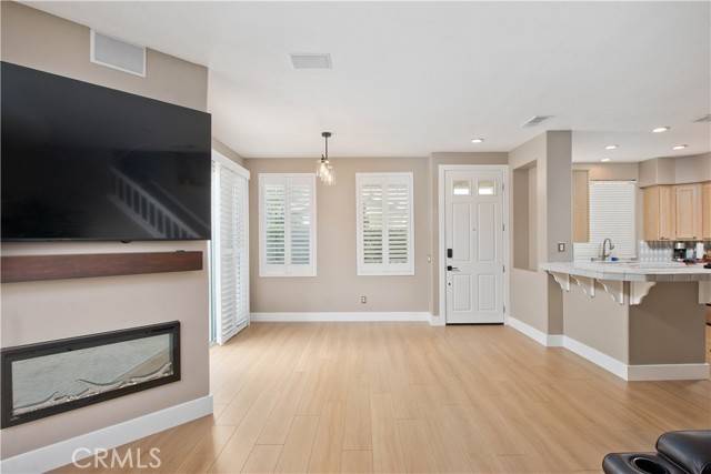 Valencia, CA 91354,23133 Cheyenne Drive