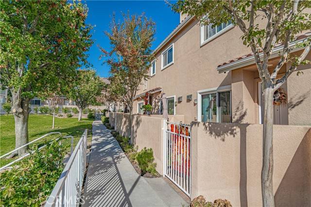 25710 Armstrong Circle #D, Stevenson Ranch, CA 91381