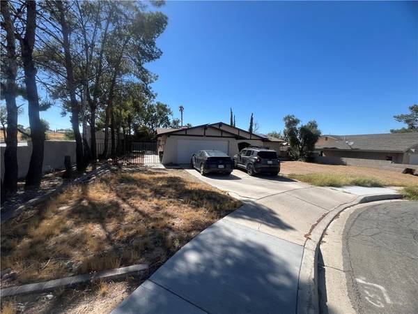 940 Cactus Court, Barstow, CA 92311