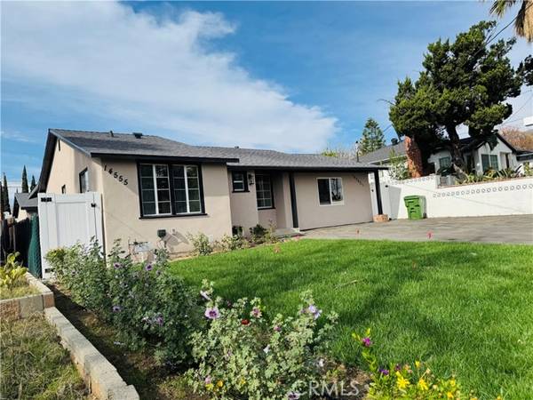 14557 Lyle Street, Sylmar, CA 91342