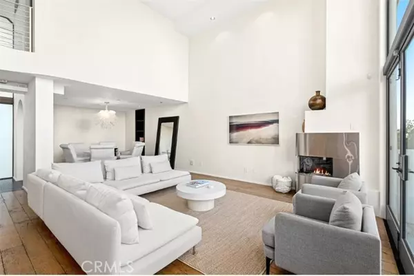 Santa Monica, CA 90401,11 Marine Terrace #3