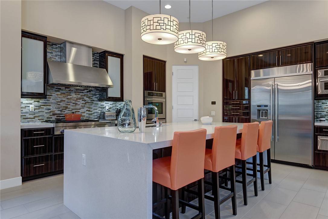 Palm Springs, CA 92264,575 Bella Cara Way