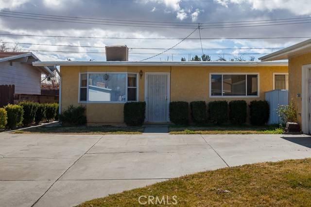 1120 W Avenue H6, Lancaster, CA 93534