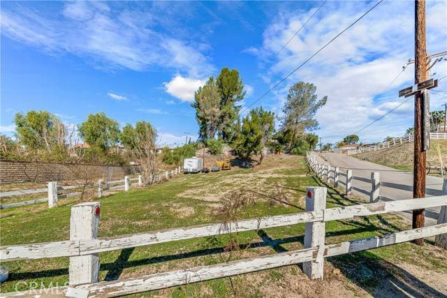 28795 Bouquet Canyon, Saugus, CA 91390