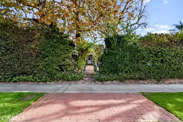 4196 Colfax Avenue, Studio City, CA 91604