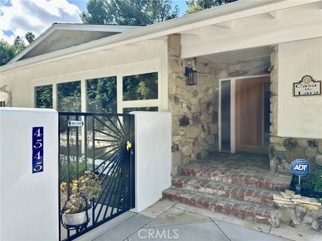 4545 Alonzo Avenue, Encino, CA 91316