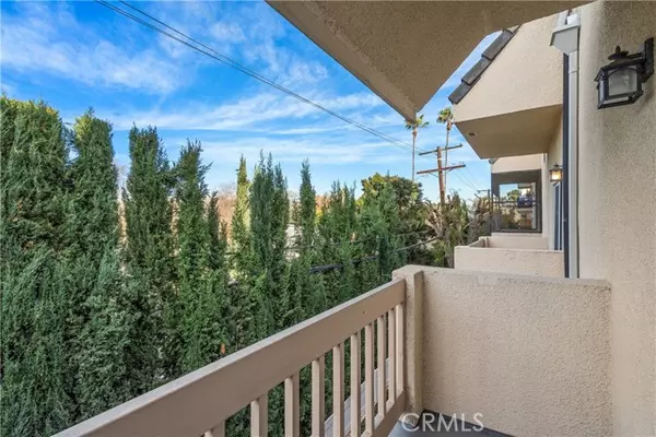 Valley Village, CA 91602,11531 Riverside Drive #209