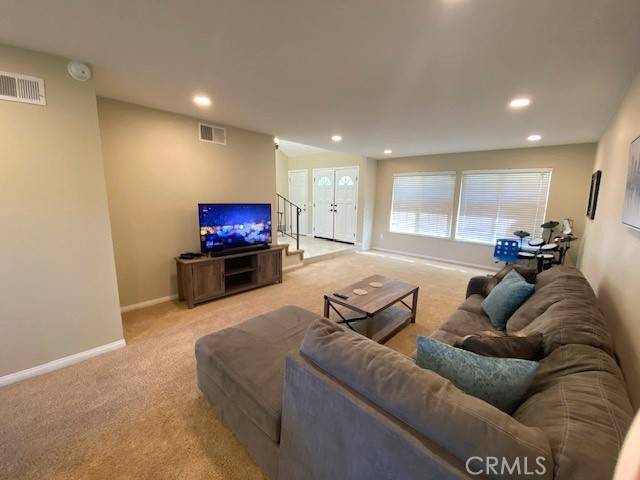 Agoura Hills, CA 91301,28661 Acacia Glen Street