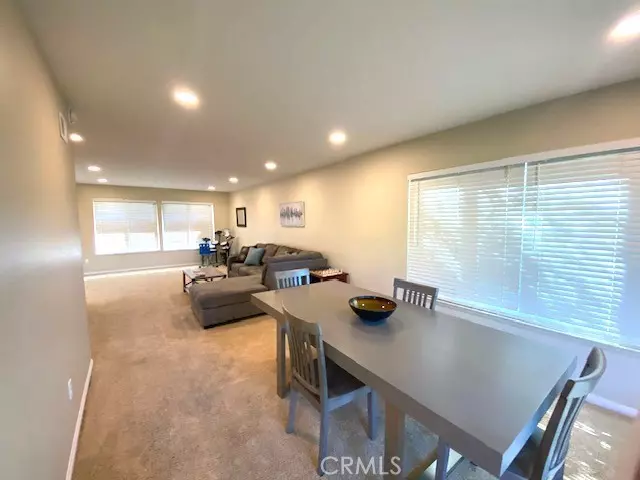 Agoura Hills, CA 91301,28661 Acacia Glen Street