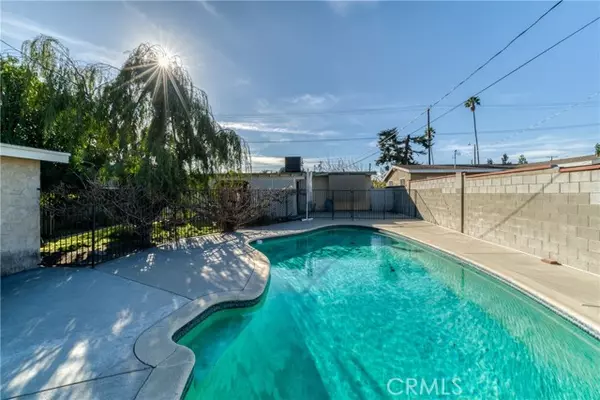 7924 Tujunga Avenue, North Hollywood, CA 91605