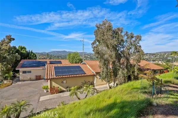 Vista, CA 92083,2382 Primrose Avenue