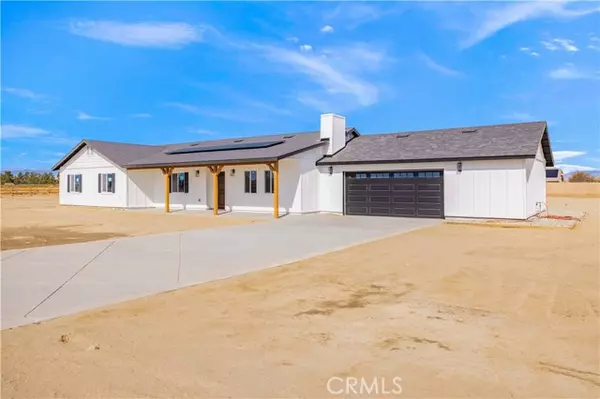 7045 W A8, Lancaster, CA 93536