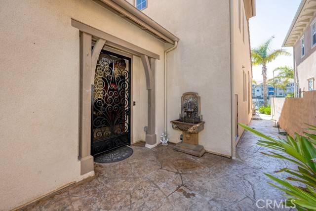 Oxnard, CA 93035,1566 Twin Tides Place