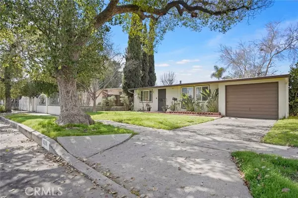 Panorama City, CA 91402,8219 Cantaloupe Avenue