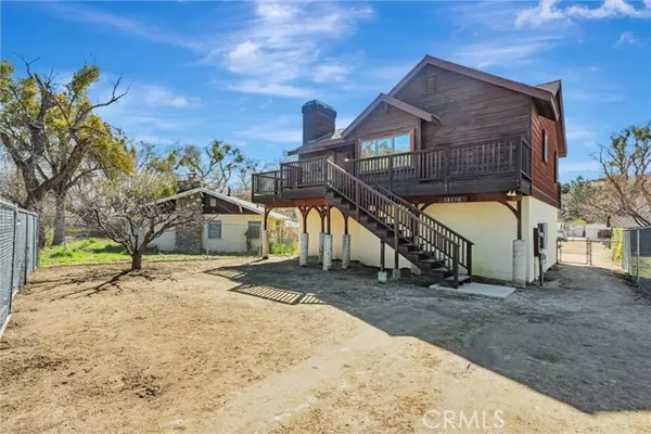 18110 Newvale Drive, Lake Hughes, CA 93532