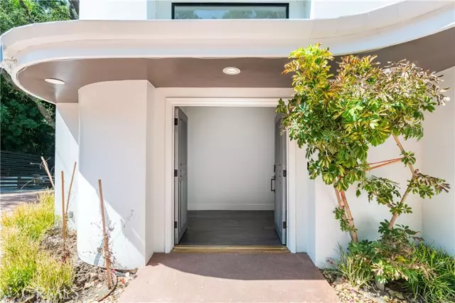 11411 Decente Court, Studio City, CA 91604