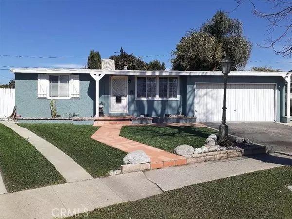 8222 Redbush Lane, Panorama City, CA 91402