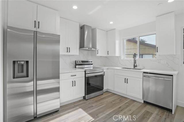 Van Nuys, CA 91401,13906 Hamlin Street