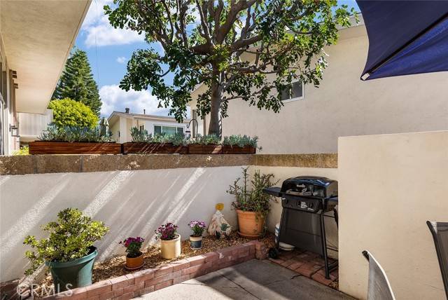 Burbank, CA 91505,4456 W Kling Street #9