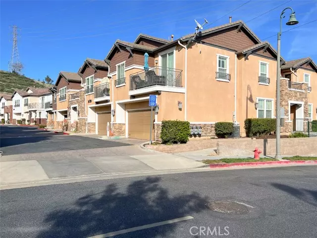 Sylmar, CA 91342,16710 Nicklaus Drive #70