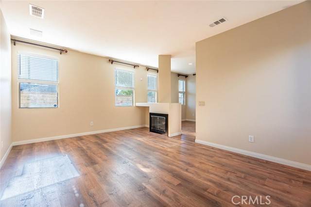 Valencia, CA 91354,27807 Crown Court Circle #3