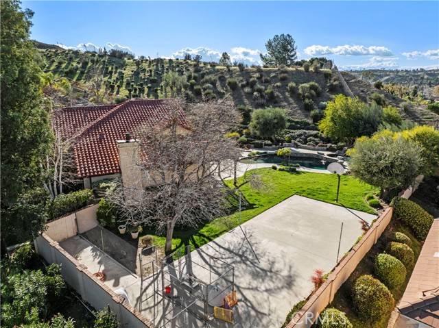 Saugus, CA 91350,27983 Charles Drive