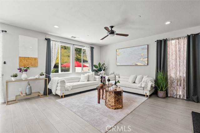 Valencia, CA 91354,28335 Esplanada Drive